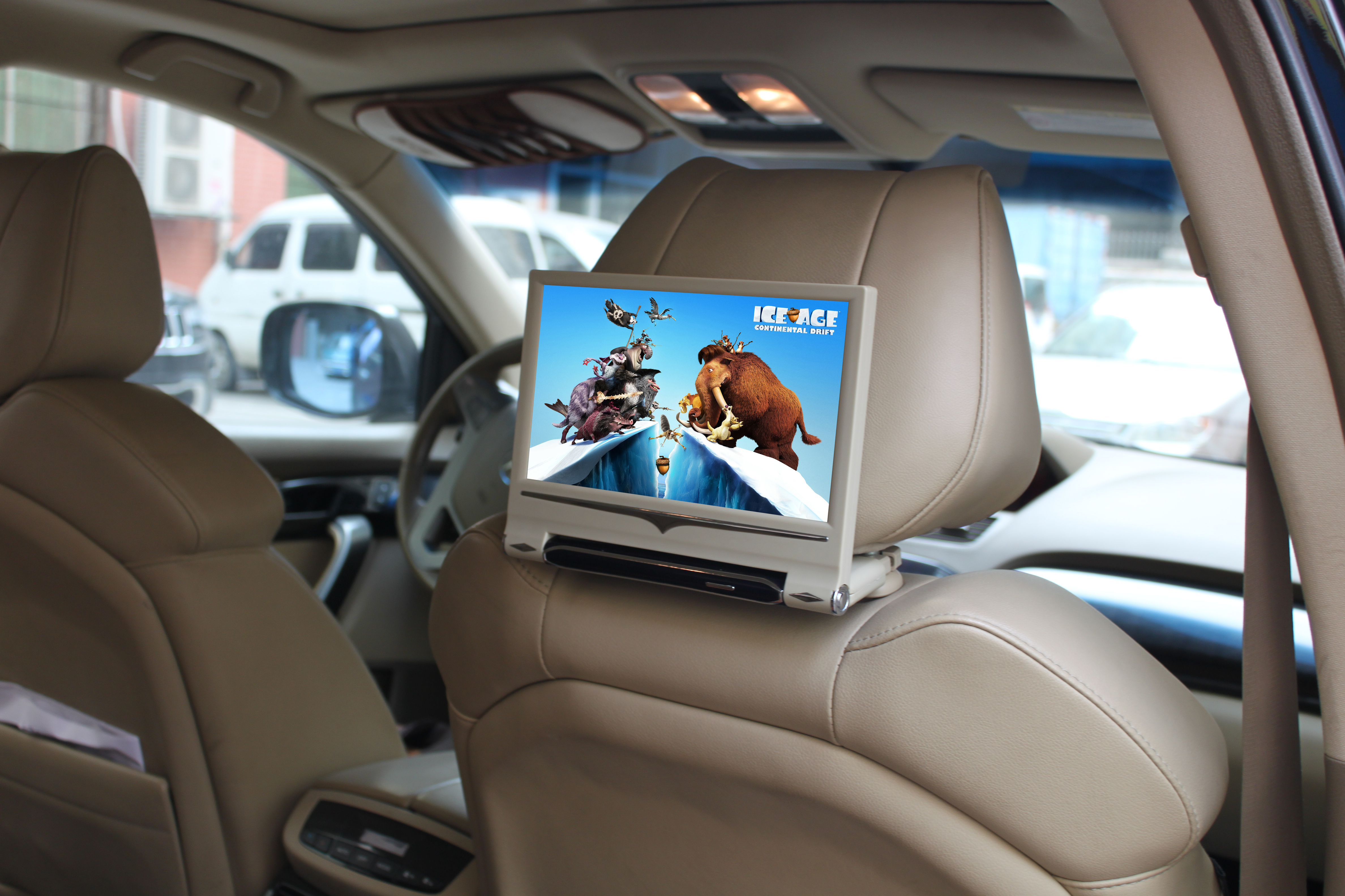 后掛式汽車(chē)顯示器http://89sazf.cn/hgsxsq.shtml